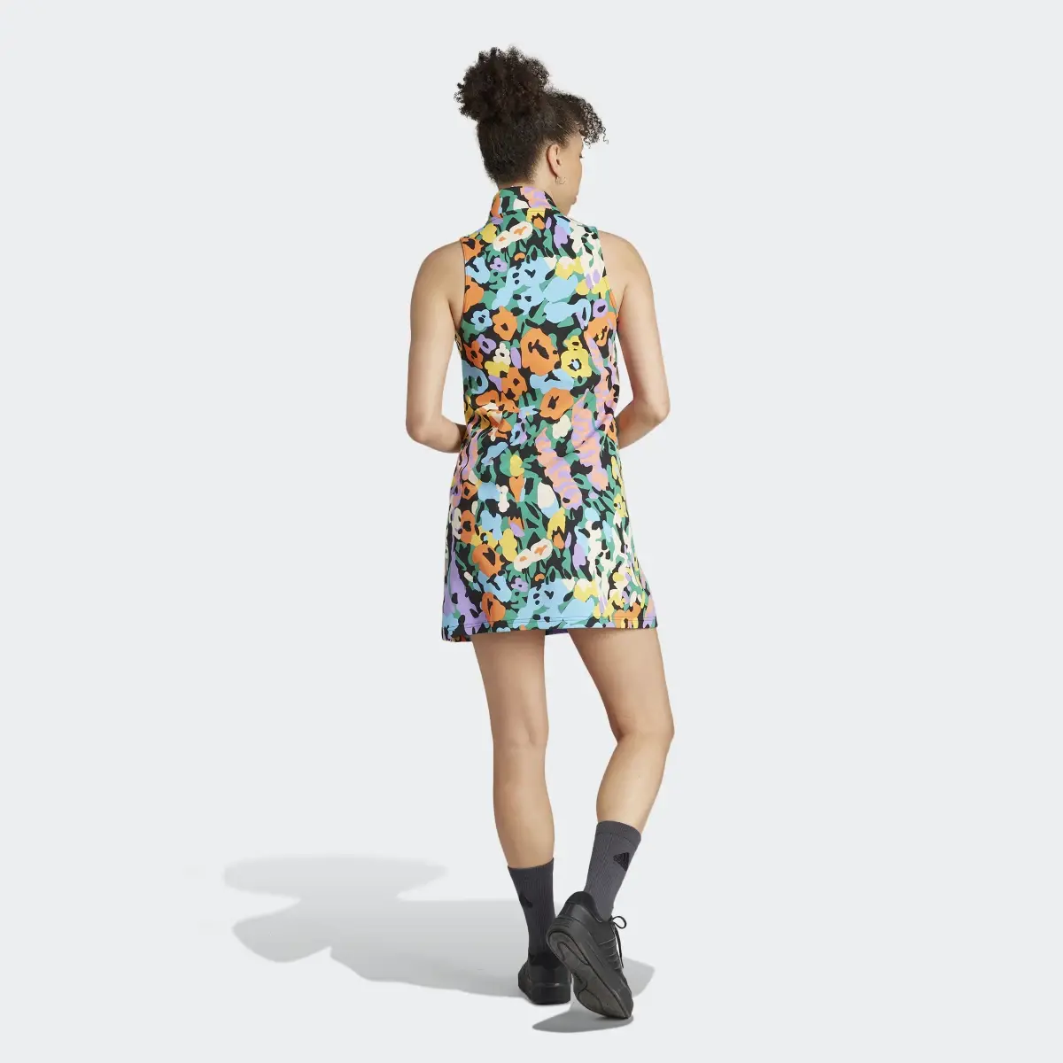 Adidas Graphic Dress. 3