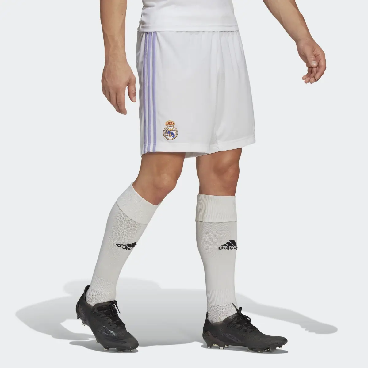 Adidas Shorts Local Real Madrid 22/23. 1