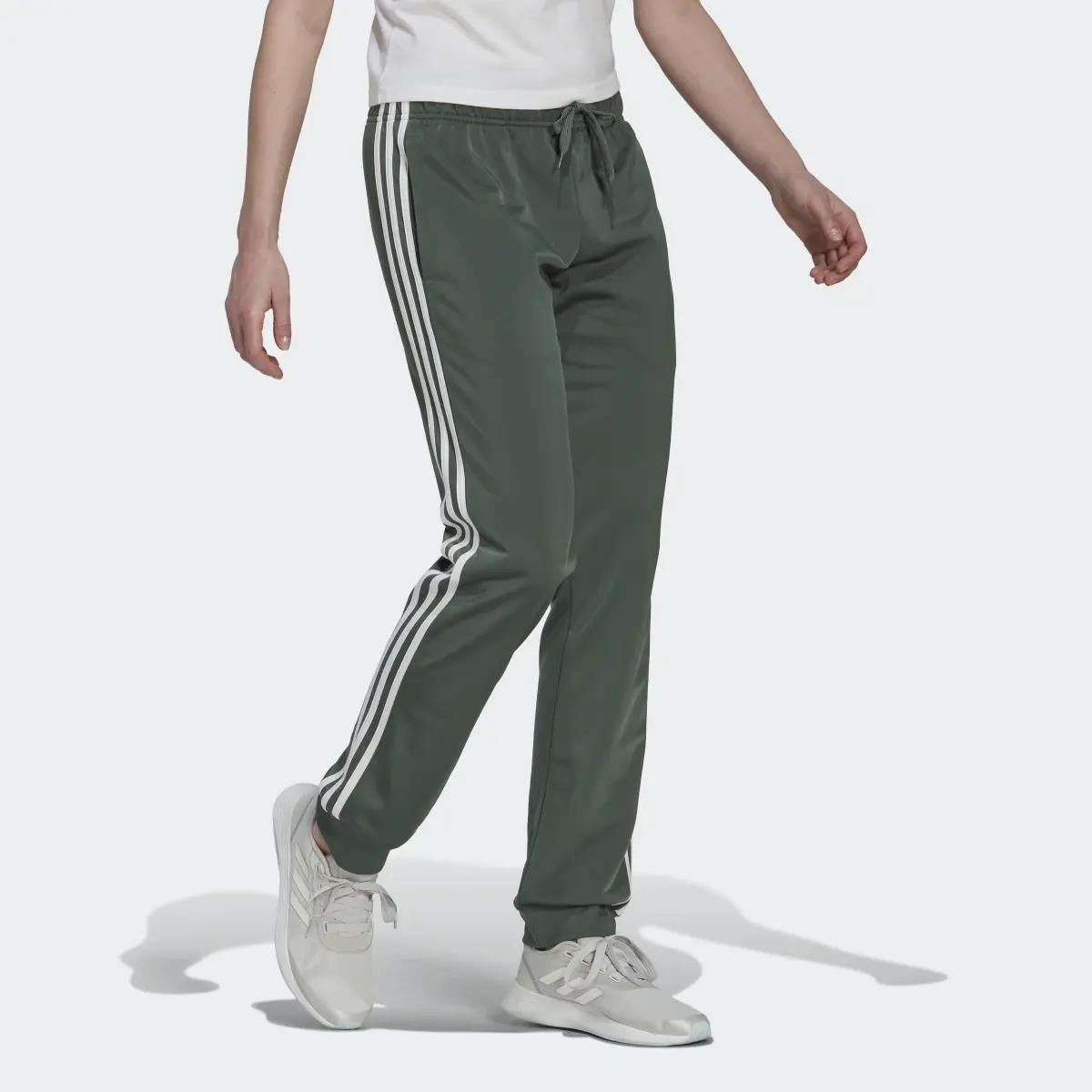 Adidas Primegreen Essentials Warm-Up Slim Tapered 3-Stripes Eşofman Altı. 3