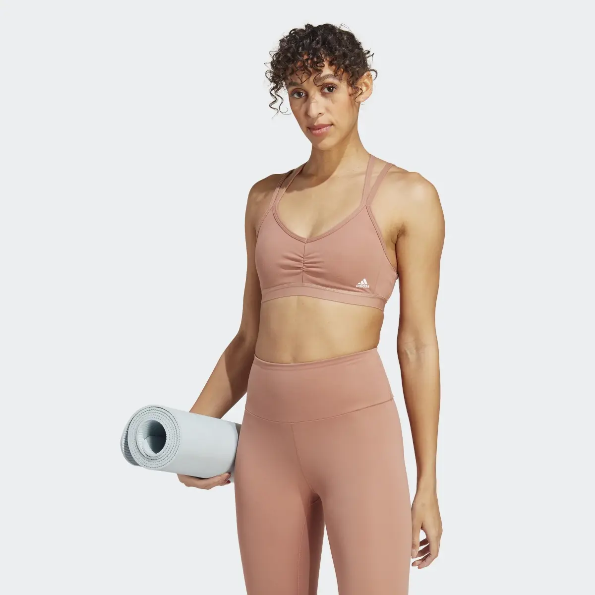 Adidas Yoga Essentials Light-Support Sport-BH. 2