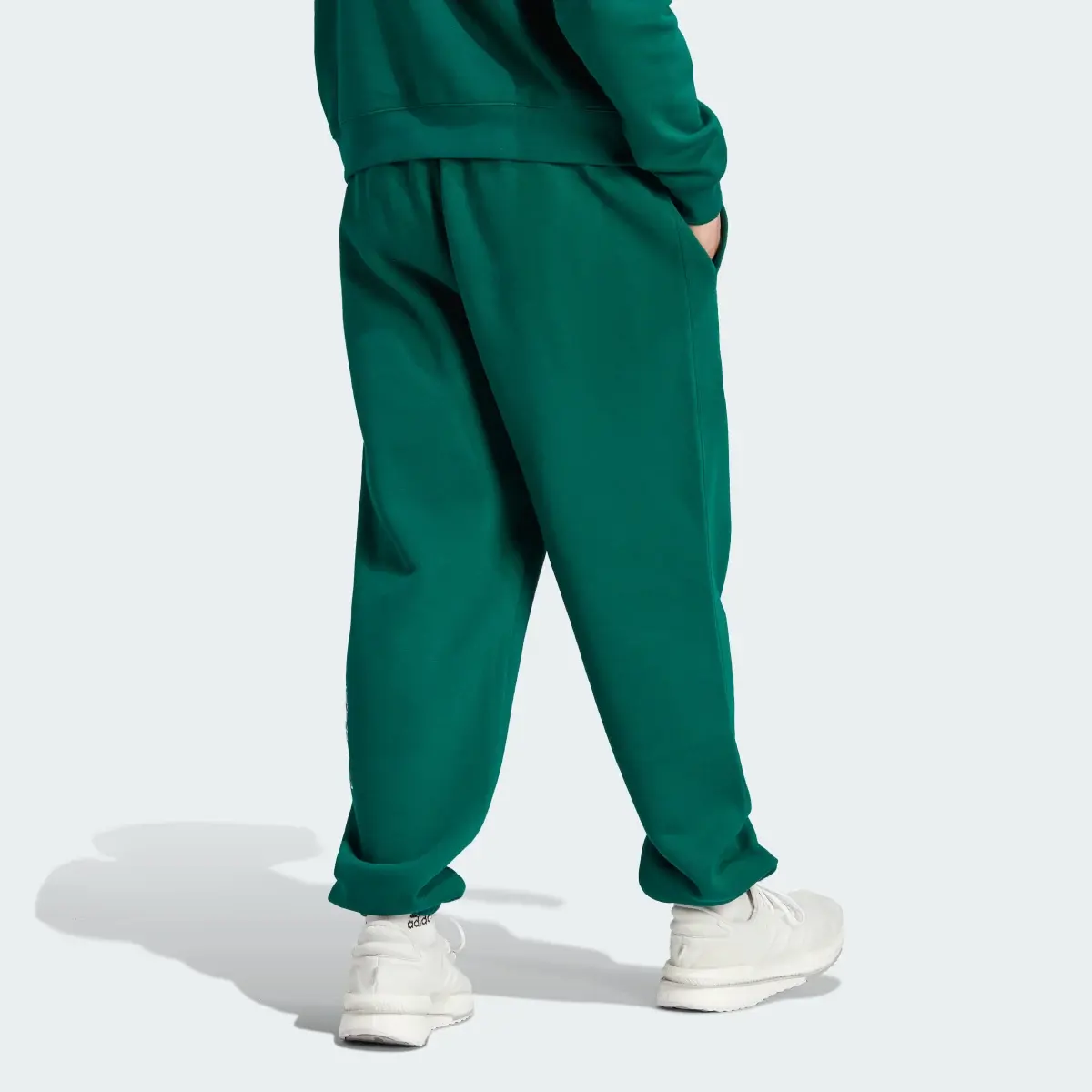 Adidas Pantalón Scribble Fleece. 2