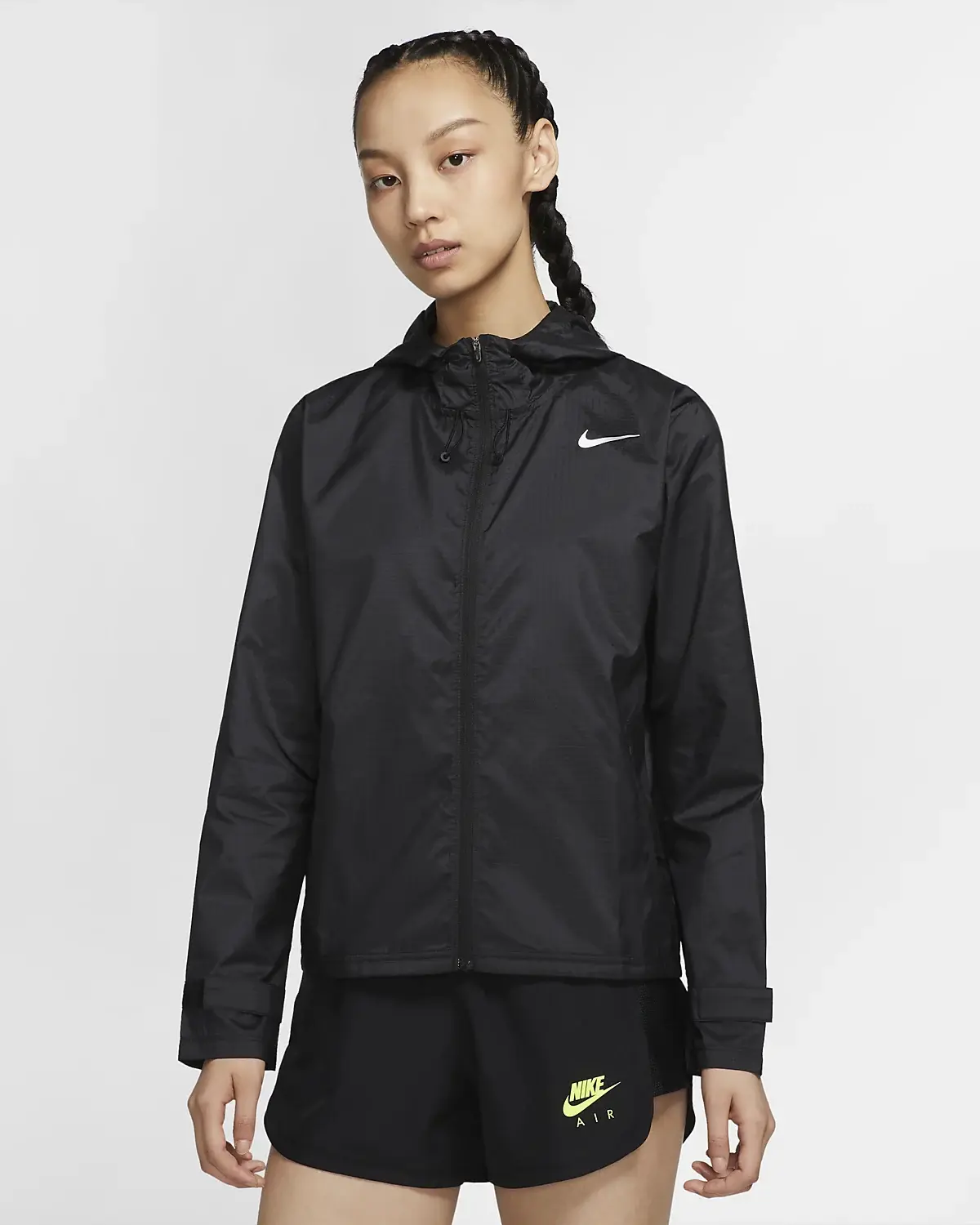 Nike Essential. 1