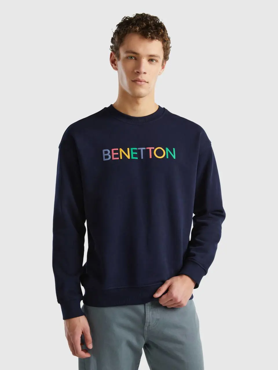 Benetton crew neck sweatshirt with logo print. 1
