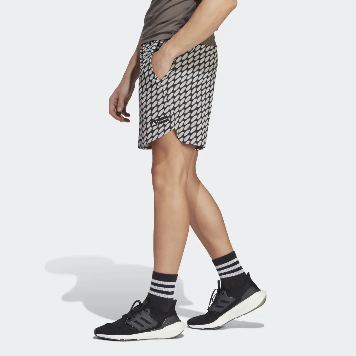 Adidas Short adidas x Marimekko Designed for Training. 2