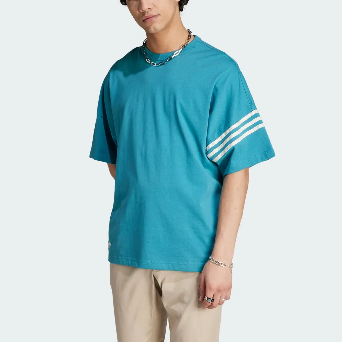 Adidas T-shirt adicolor Neuclassics. 1