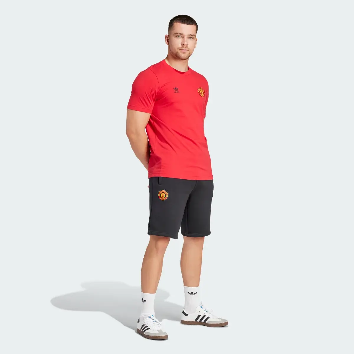 Adidas Manchester United Essentials Trefoil Shorts. 3