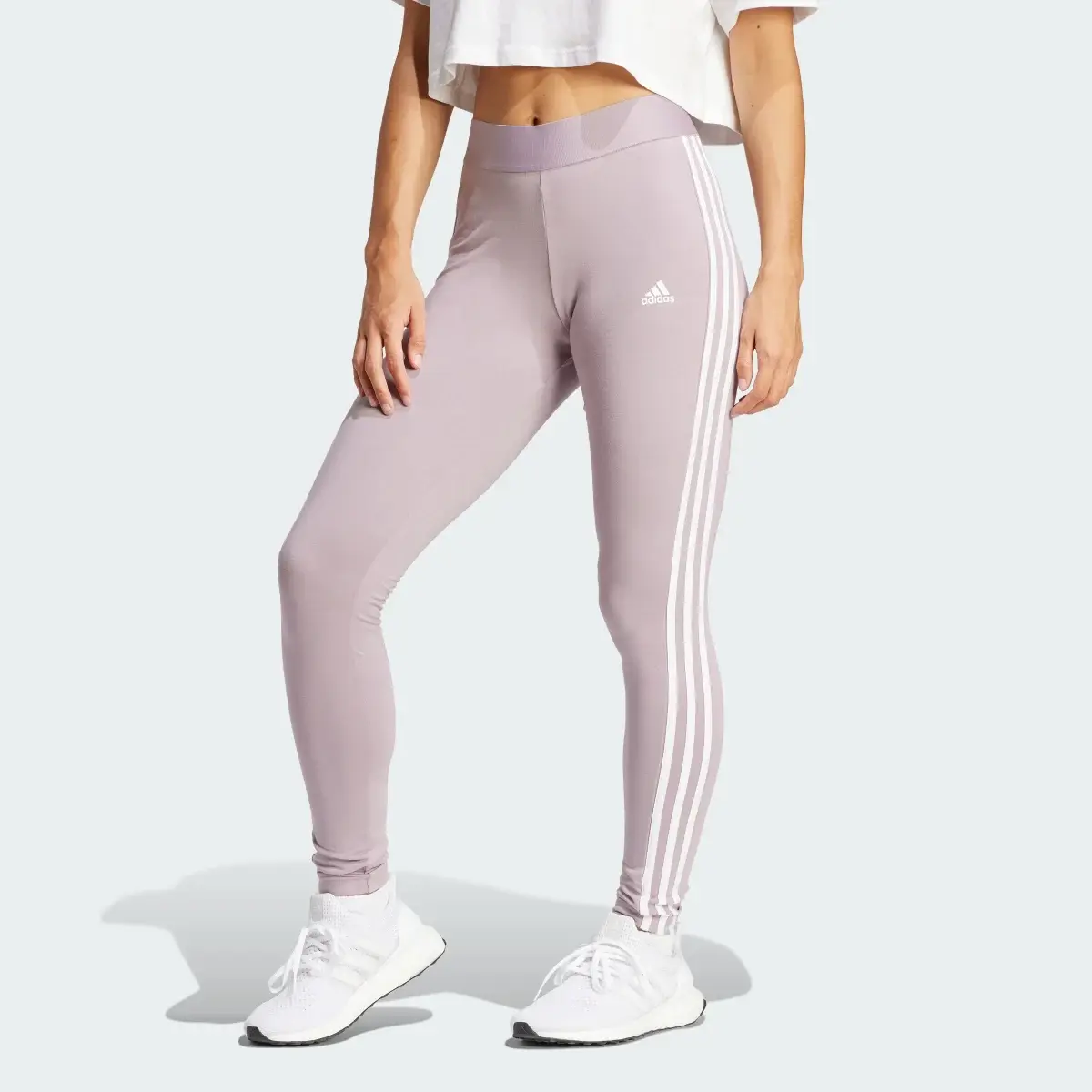 Adidas Legging LOUNGEWEAR Essentials 3-Stripes. 1