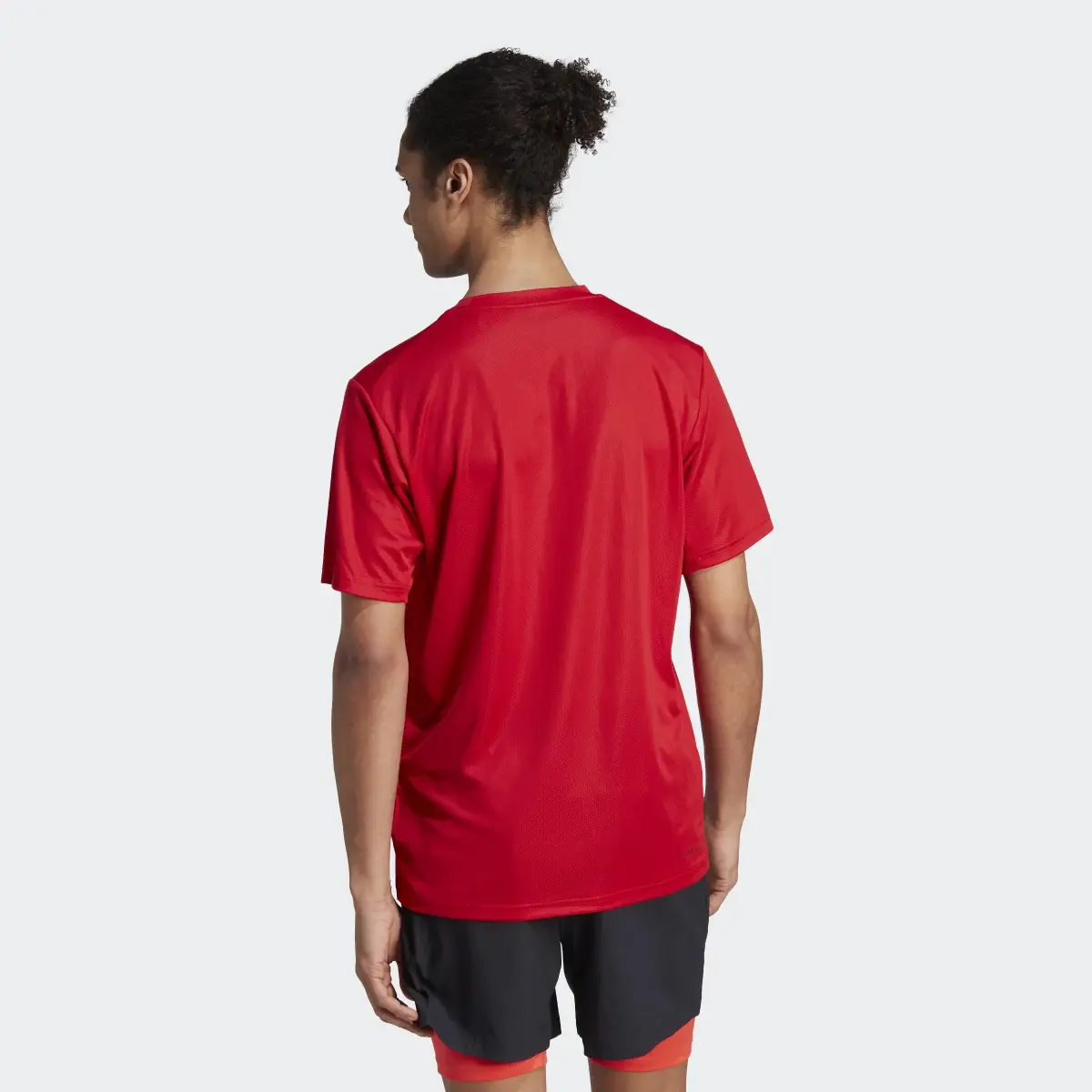 Adidas Playera de Entrenamiento Train Essentials. 3