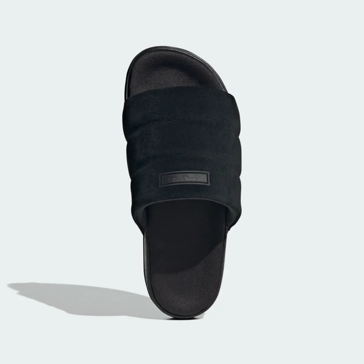 Adidas Adilette Essential Slides. 3