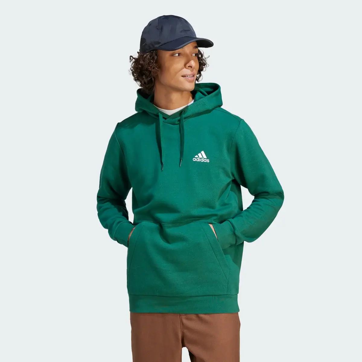 Adidas Camisola com Capuz em Fleece Essentials. 2