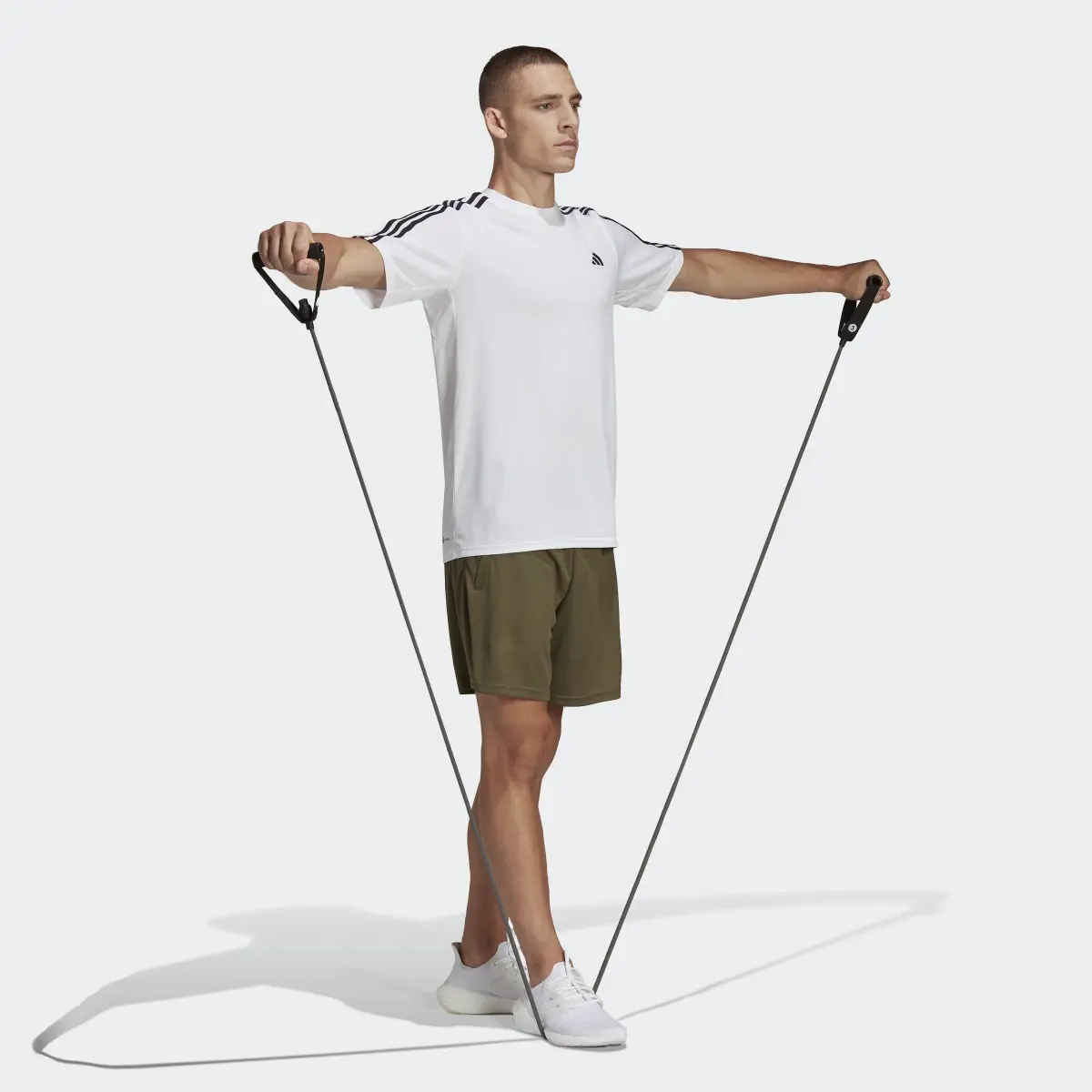 Adidas Short de training avec logo Train Essentials. 3