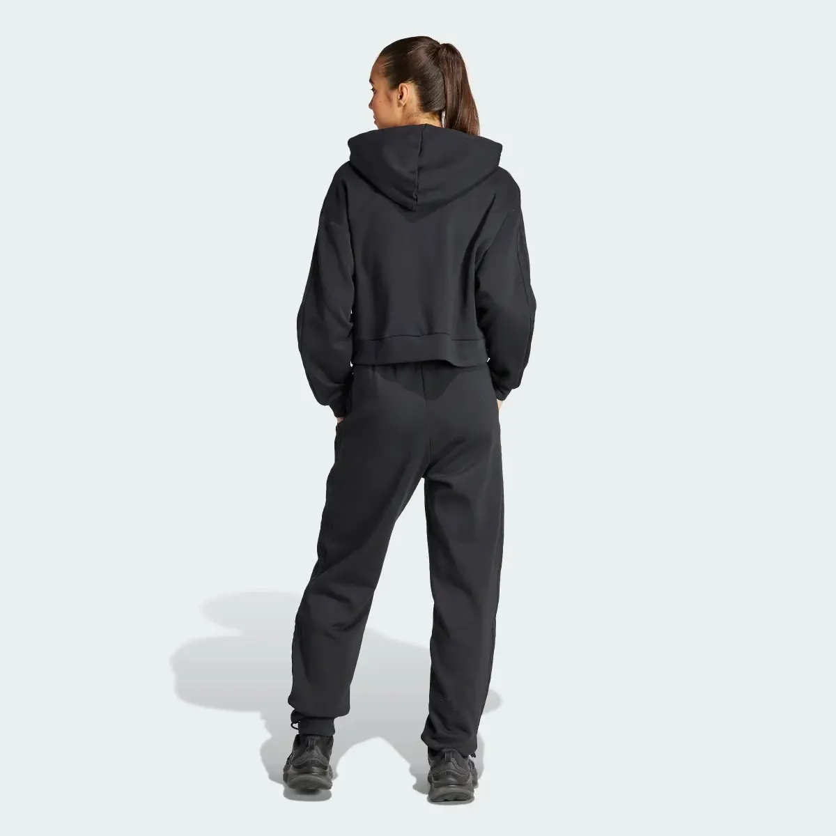 Adidas Linear Track Suit. 3