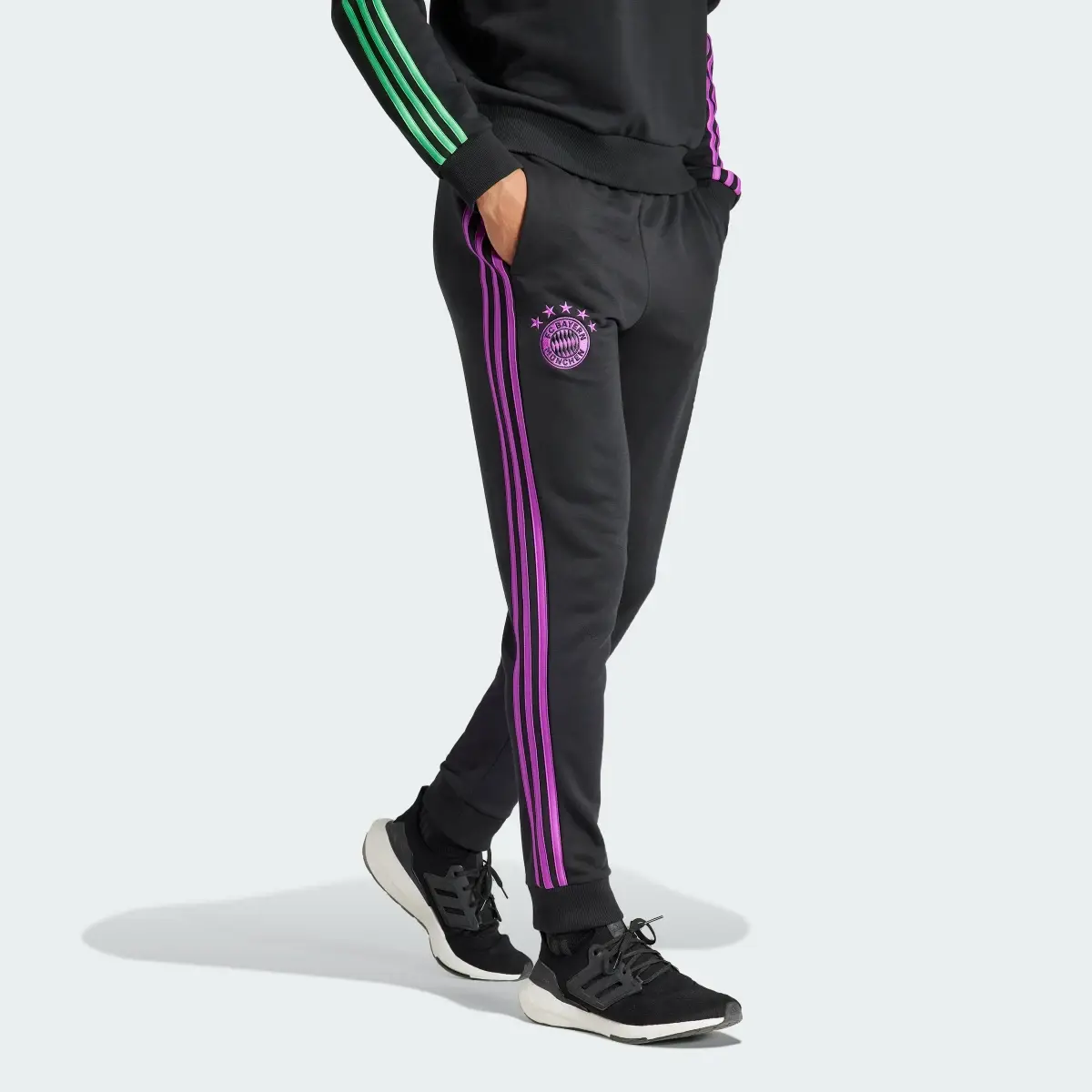 Adidas FC Bayern Sweat Pants. 1