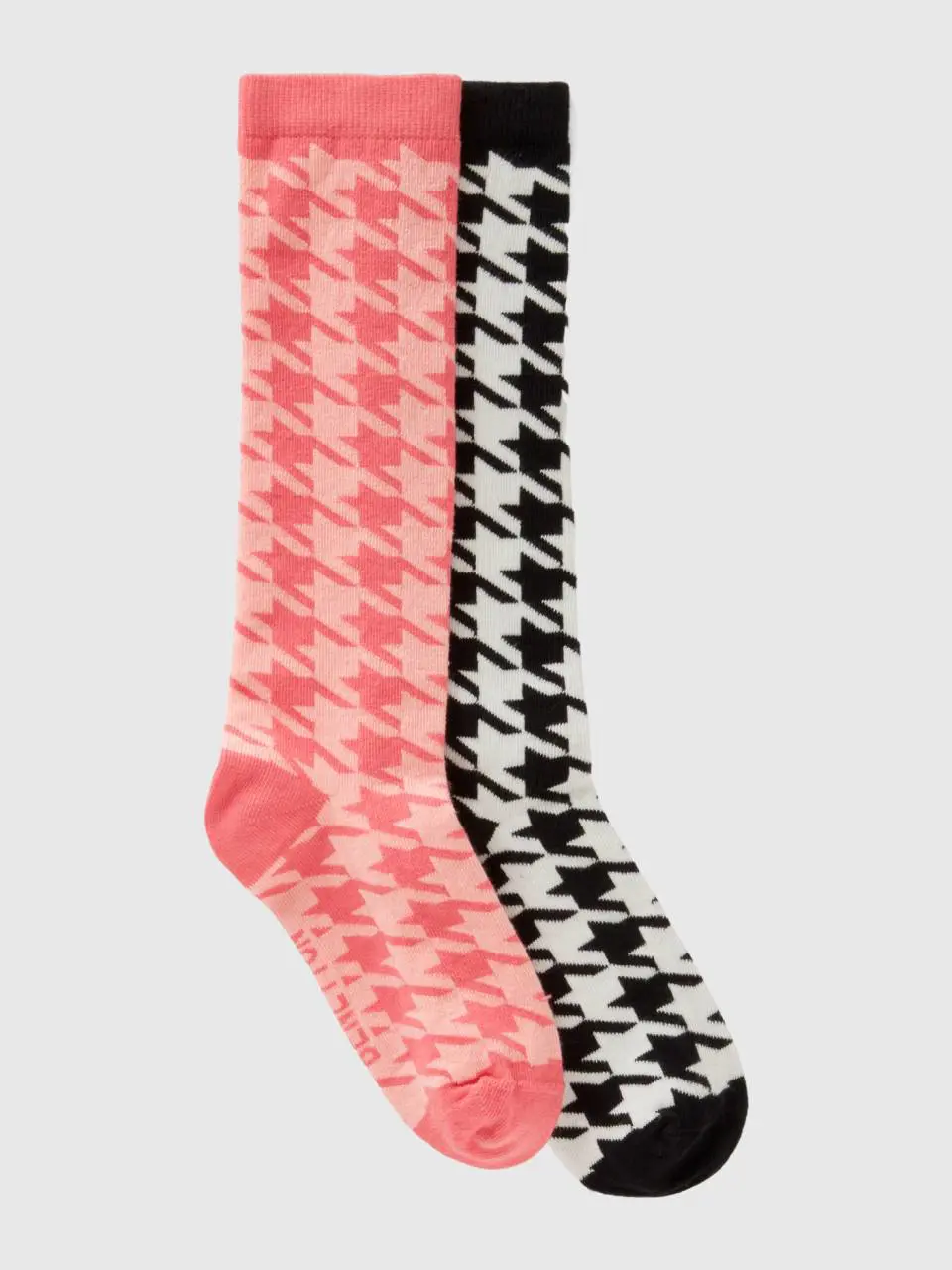 Benetton two pairs of jacquard houndstooth socks. 1