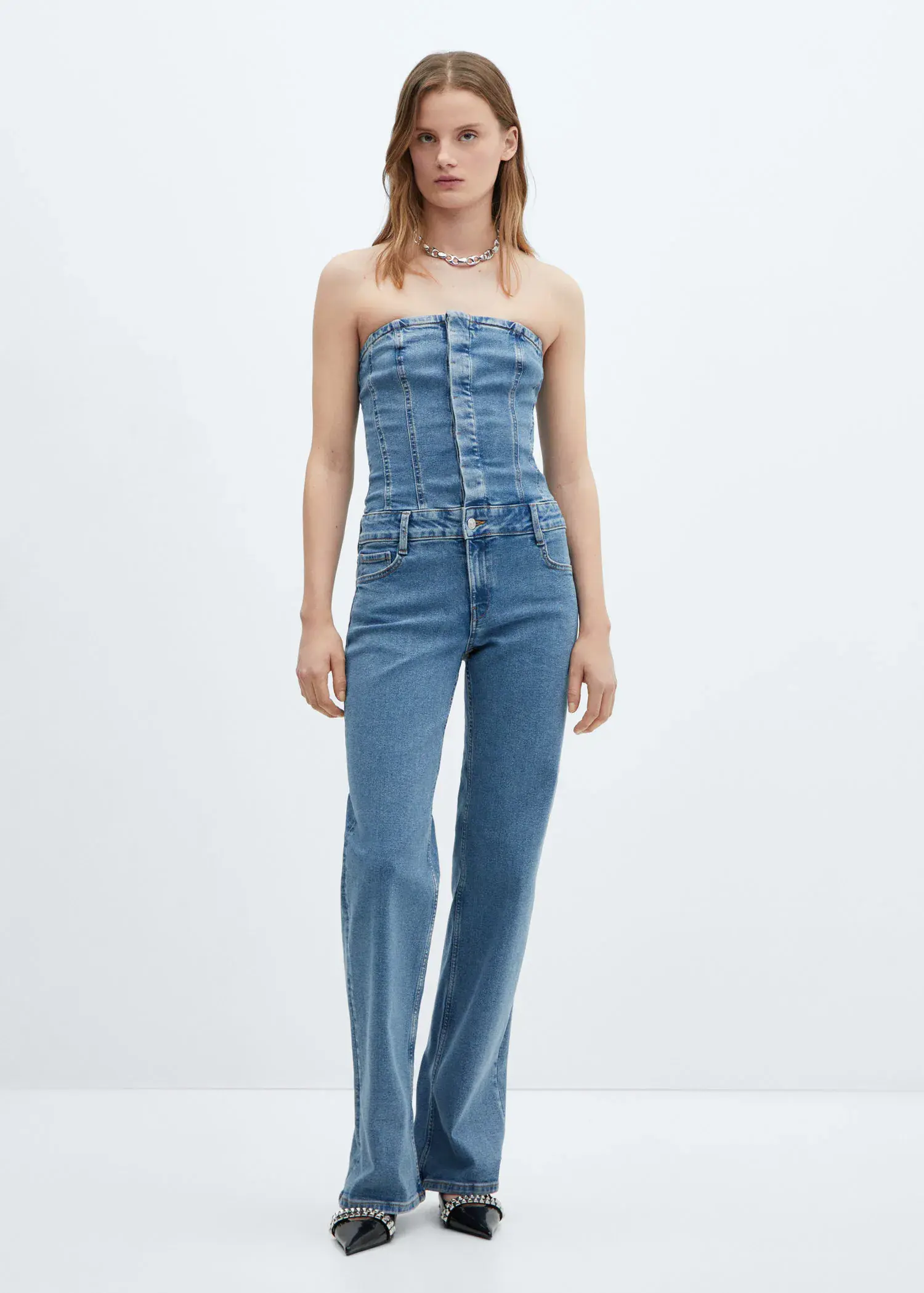 Mango Schulterfreier Jeans-Jumpsuit. 1