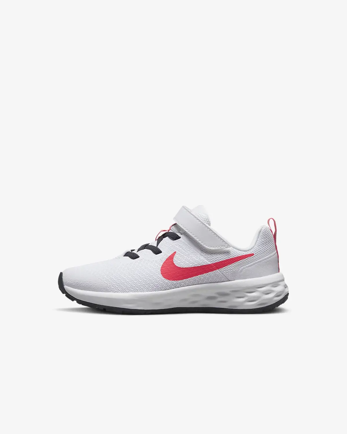 Nike Revolution 6. 1