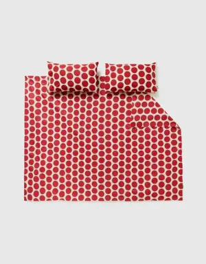 double duvet cover set in white with red polka dots