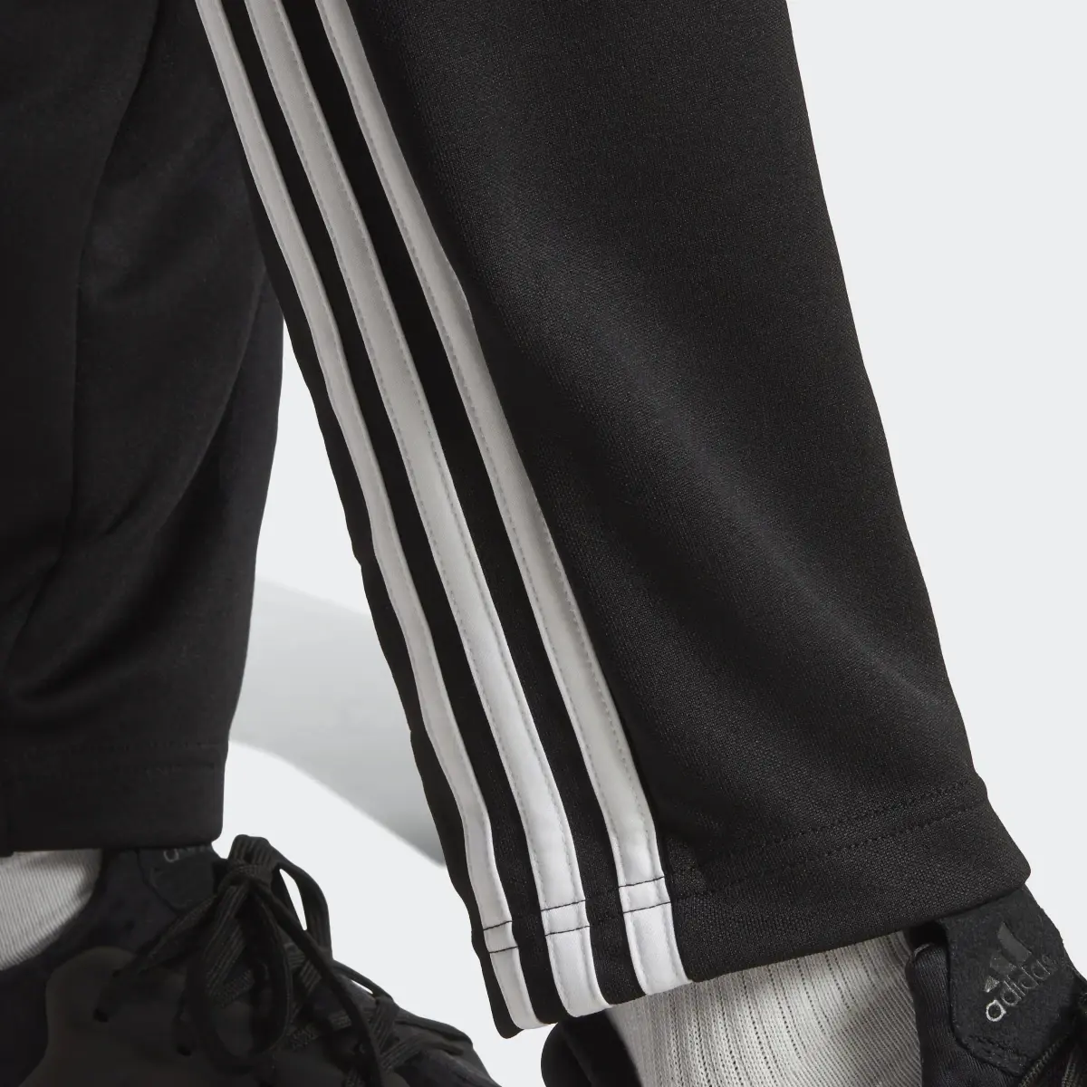 Adidas 3-Stripes Track Suit. 3
