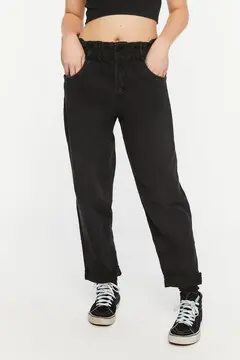 Forever 21 Forever 21 Paperbag Straight Leg Jeans Black. 2