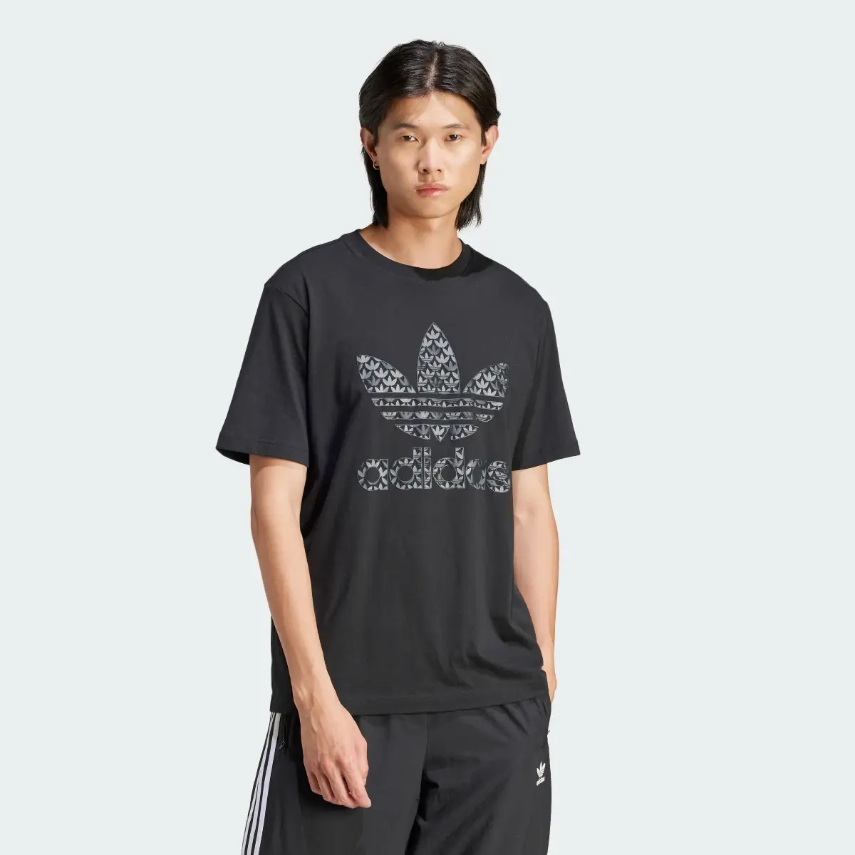 Adidas T-shirt graphique monogramme classique. 2
