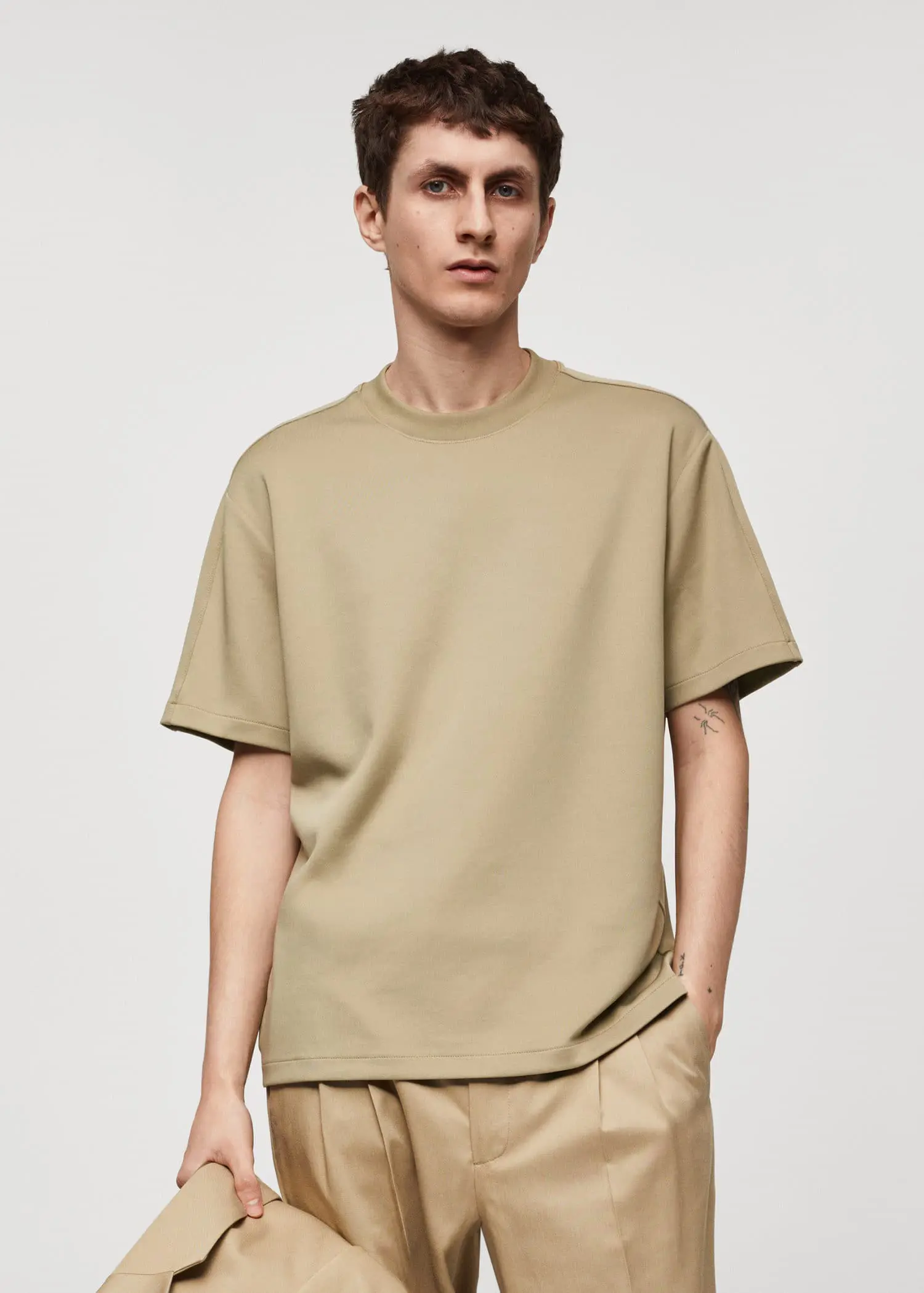 Mango Relaxed fit stretch fabric T-shirt. 2