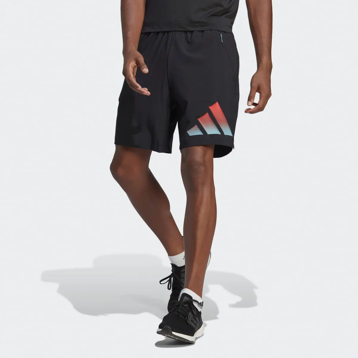 Adidas Shorts de Entrenamiento Train Icons 3 Franjas. 1