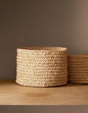 Round braided basket 15x10cm