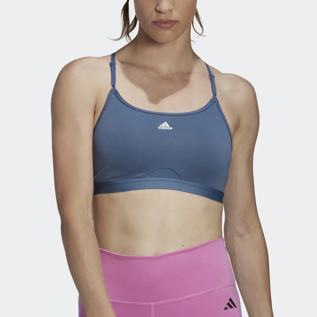 Adidas Aeroreact Training Light-Support Bra. 1