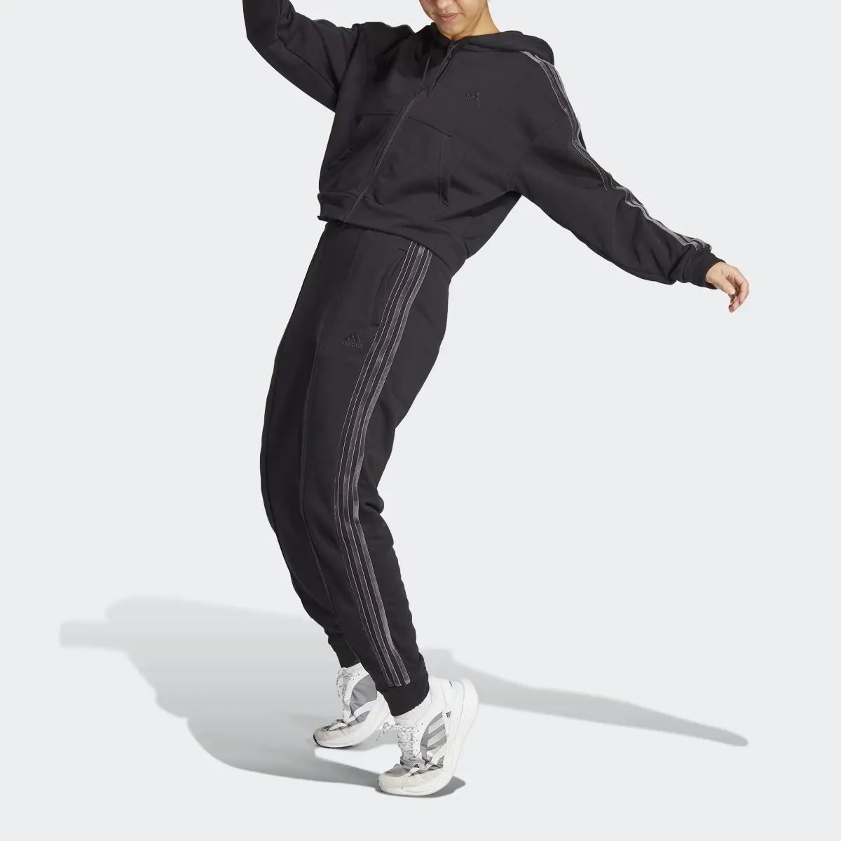 Adidas Track suit Energize. 1