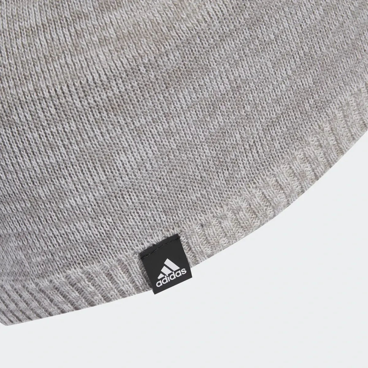 Adidas Bonnet Daily Light. 3