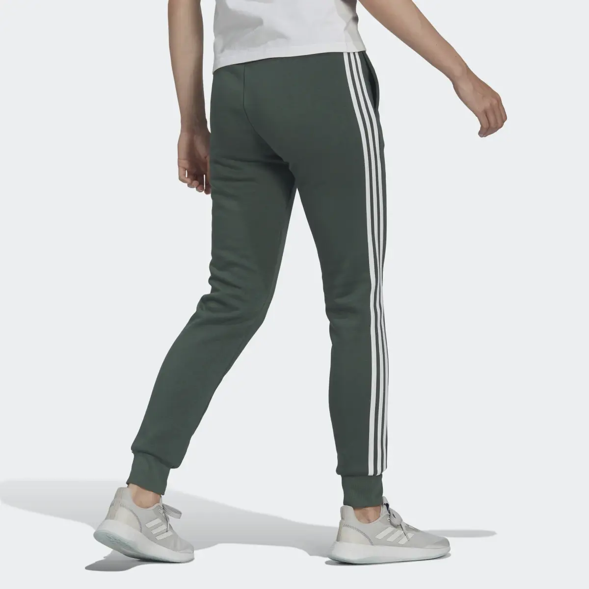 Adidas Essentials Fleece 3-Stripes Pants. 2