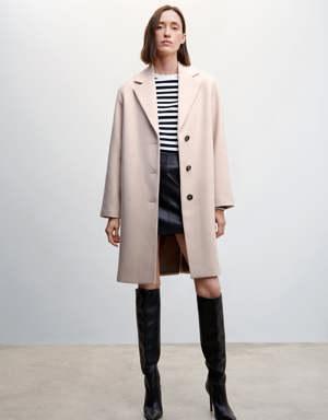 Buttoned wool coat