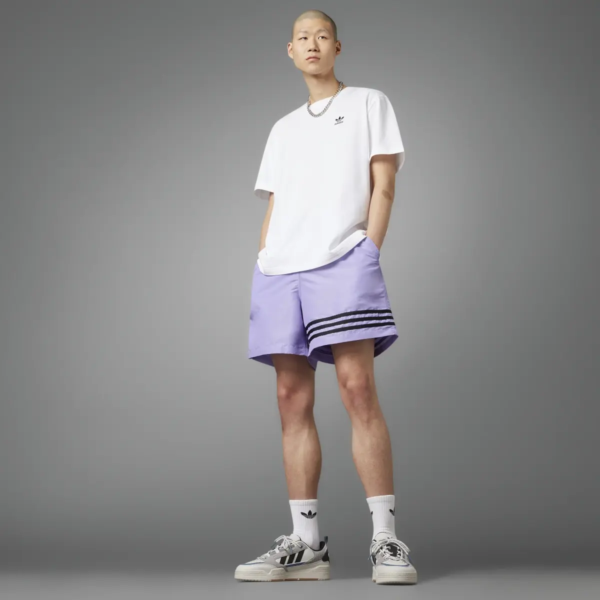 Adidas Adicolor Neuclassics Shorts. 3
