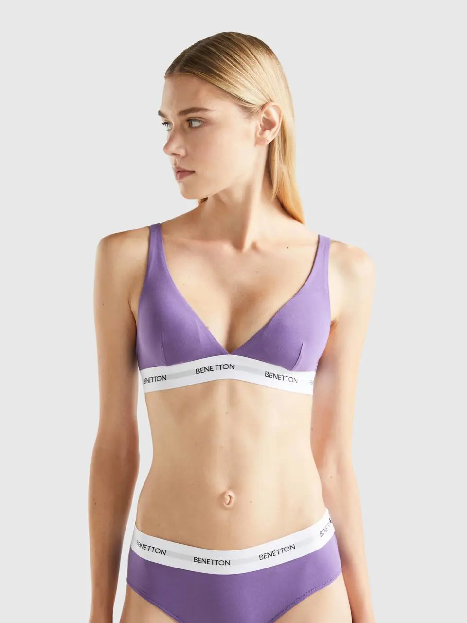 Benetton triangle bra in organic cotton. 1