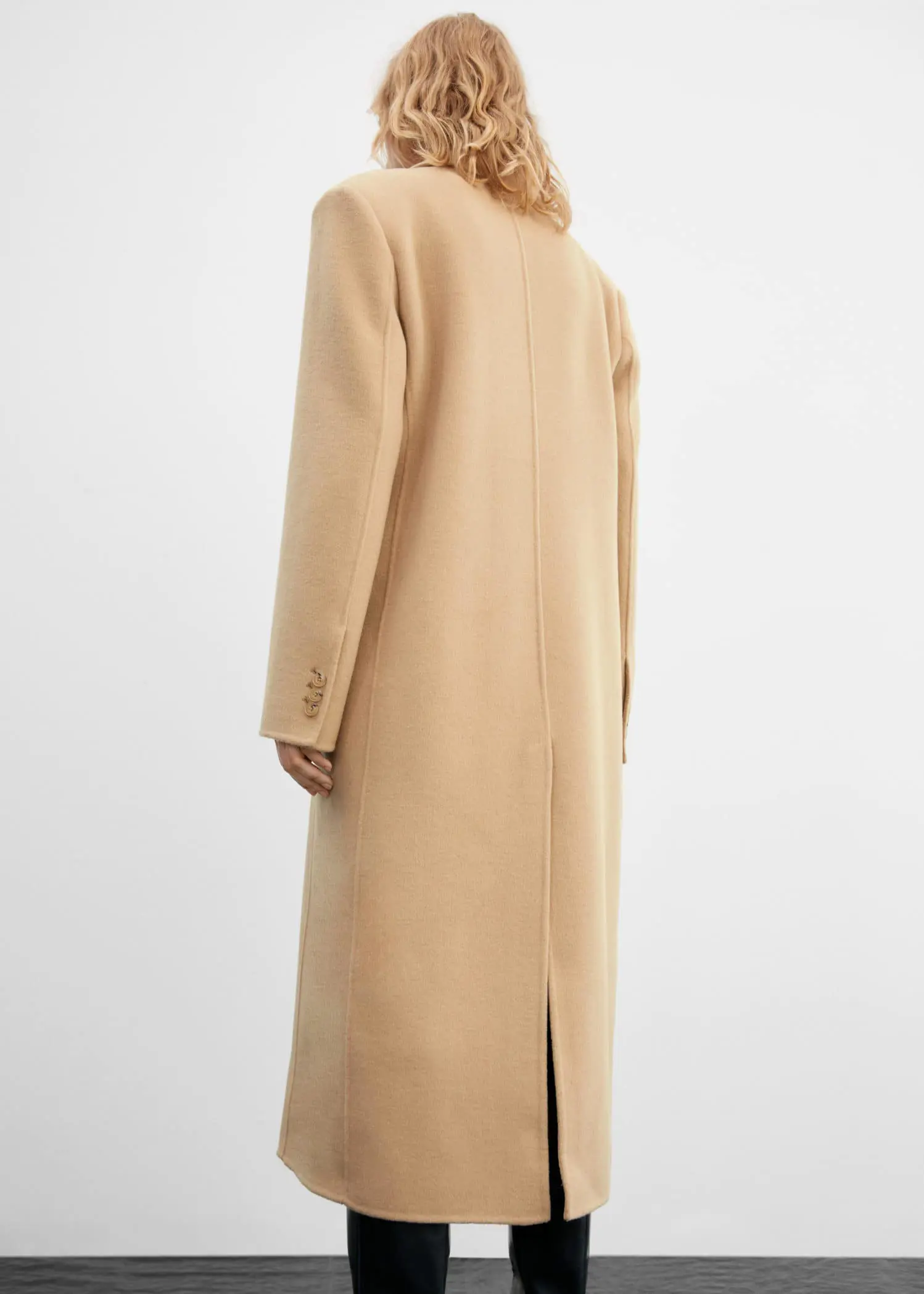 Mango Double-breasted virgin wool coat. 3