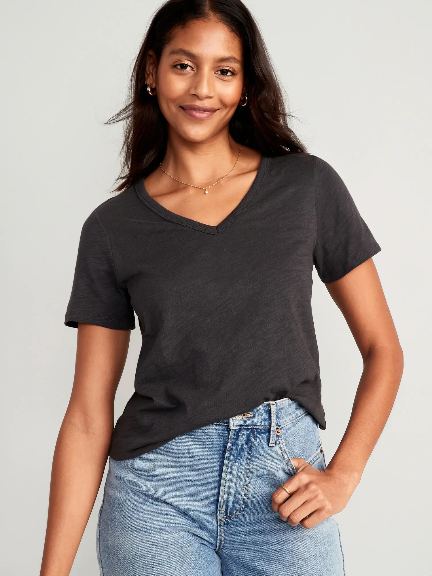 Old Navy EveryWear V-Neck T-Shirt multi. 1