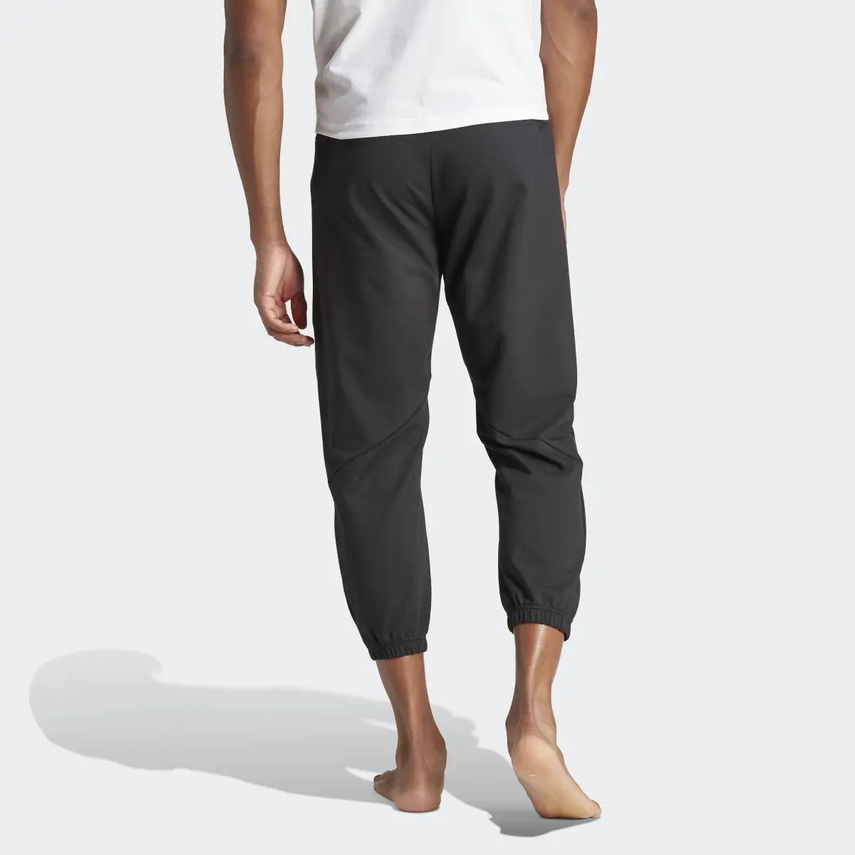 Adidas Designed for Training Yoga Training 7/8 Pants. 3