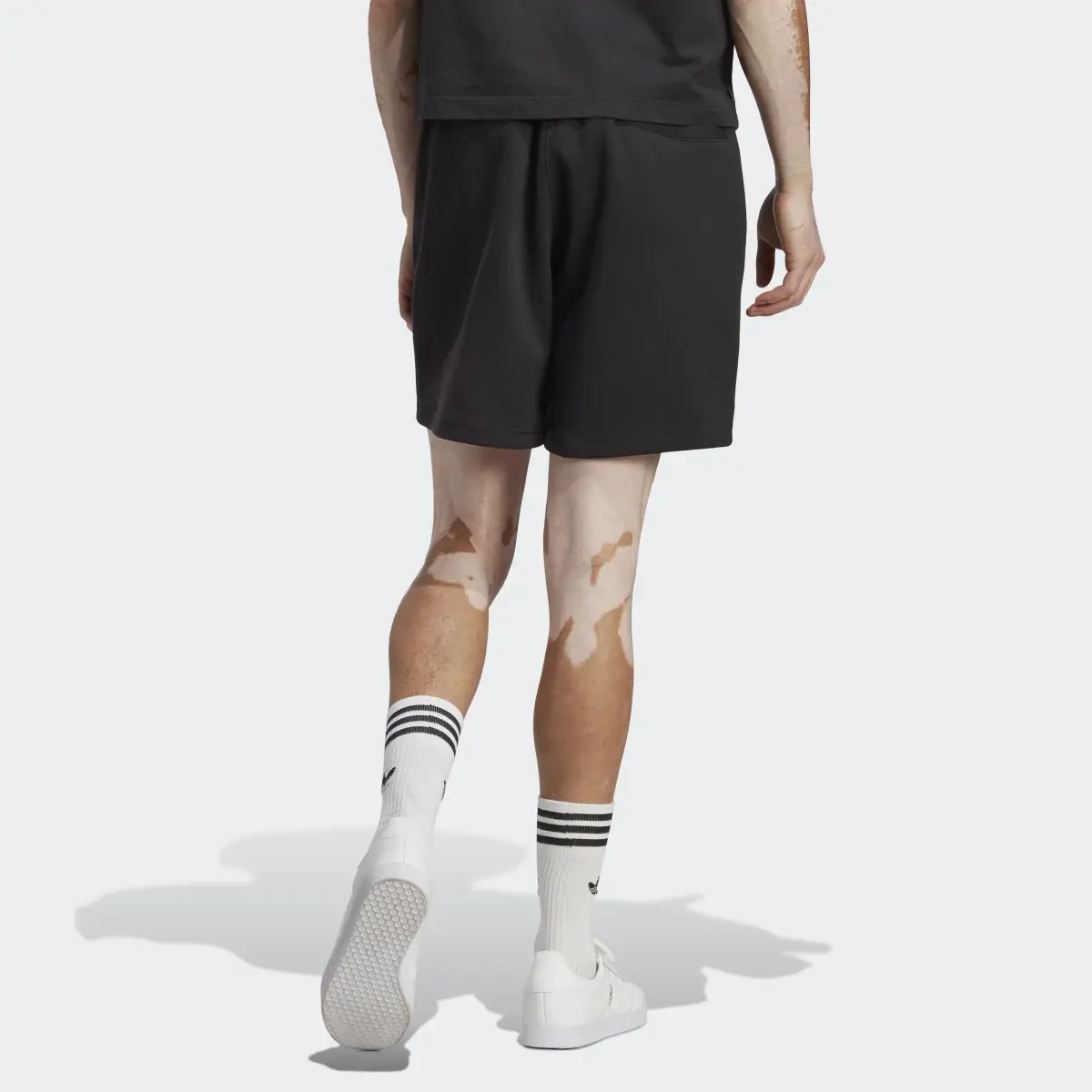 Adidas Premium Essentials Shorts. 2