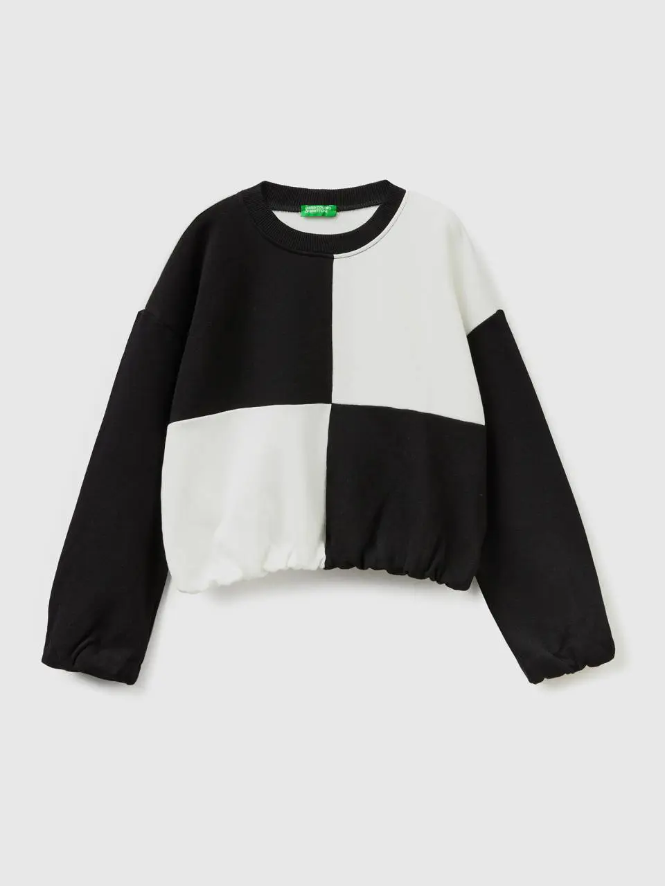 Benetton sweatshirt with maxi check. 1