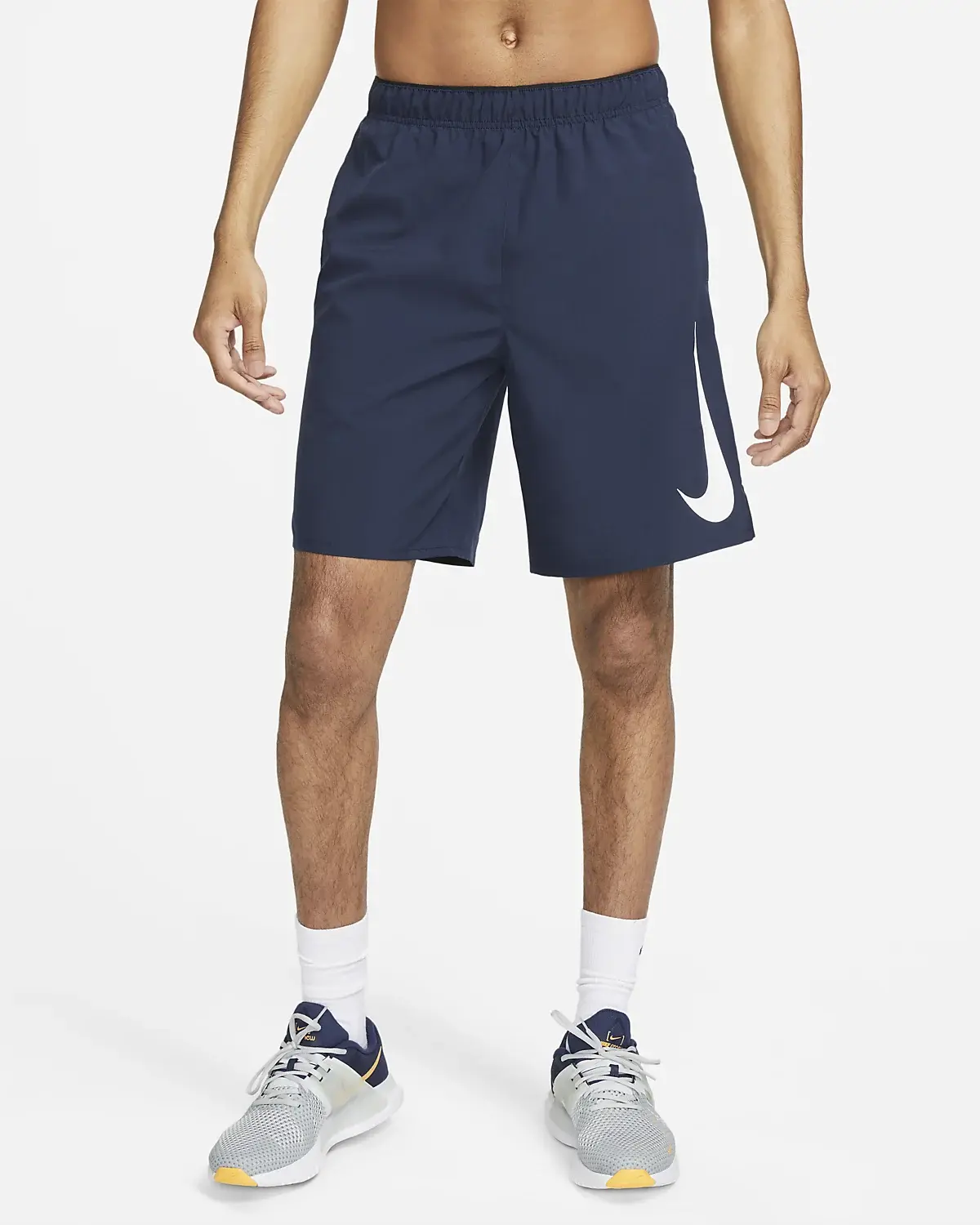 Nike Dri-FIT Challenger. 1