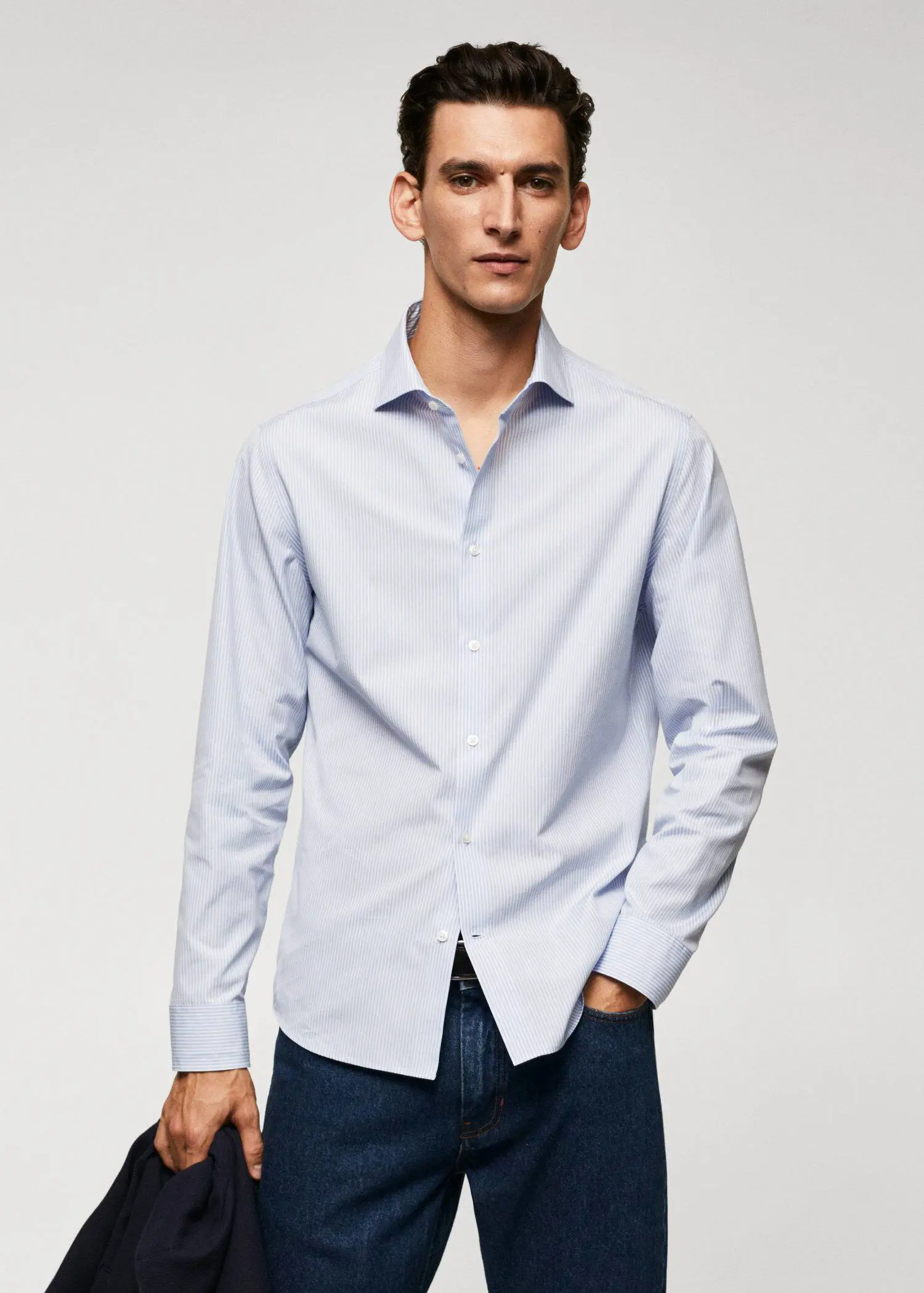 Mango Slim Fit-Hemd aus 100 % Baumwolle. 1