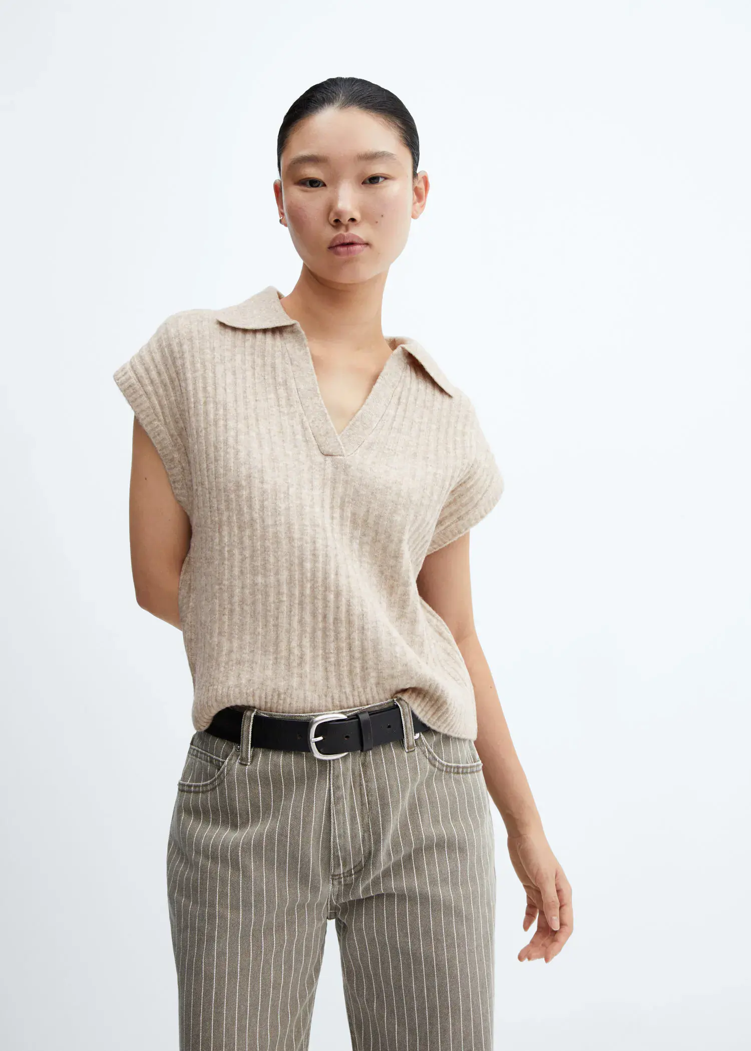 Mango Knitted polo-neck vest. 2