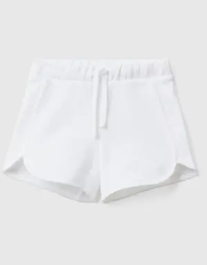 sweat shorts in 100% organic cotton