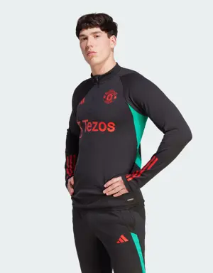 Adidas Manchester United Tiro 23 Training Top. 2 Adidas Manchester United Tiro 23 Training Top. 2