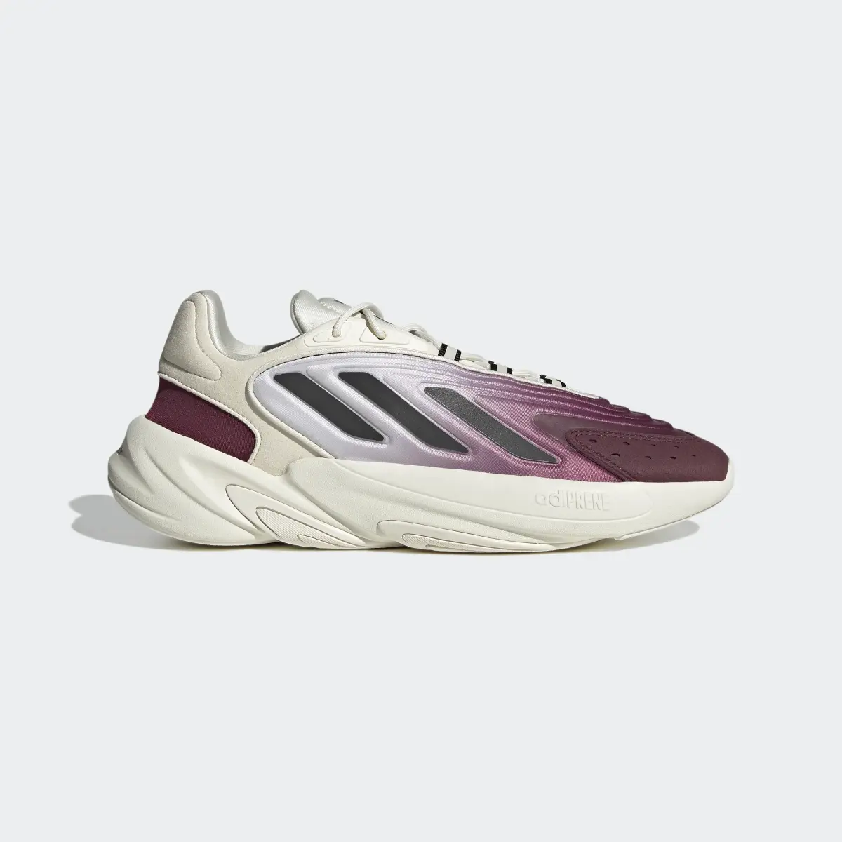 Adidas OZELIA. 2