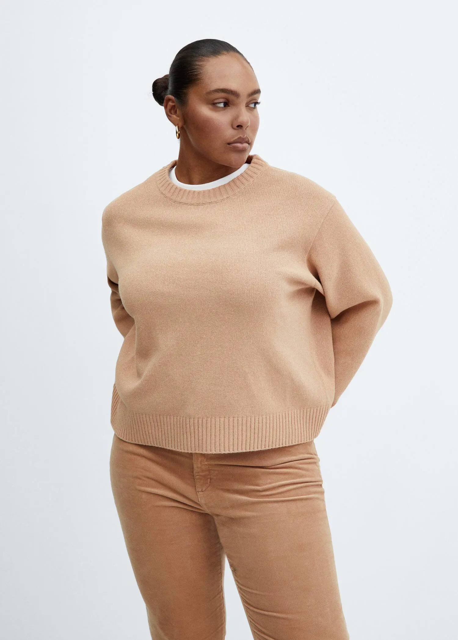 Mango Round-neck knitted sweater . 1