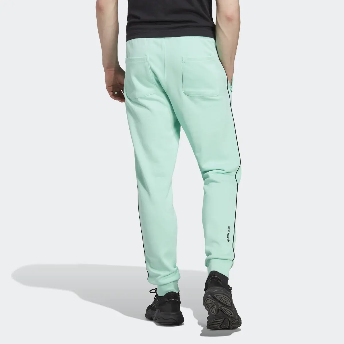 Adidas Adicolor Seasonal Archive Sweat Pants. 2