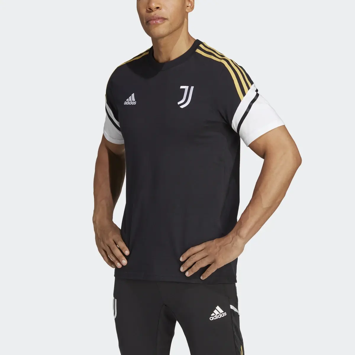 Adidas Playera de Entrenamiento Condivo 22 Juventus. 1