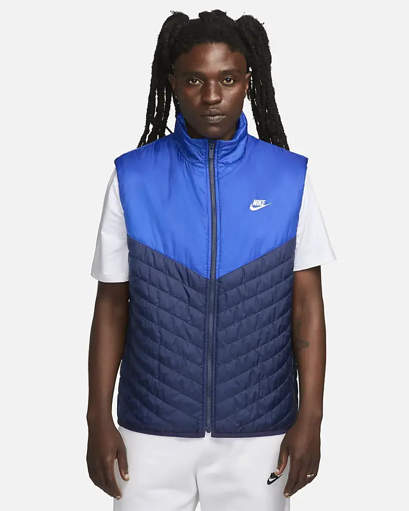 Nike Therma-FIT Windrunner. 1