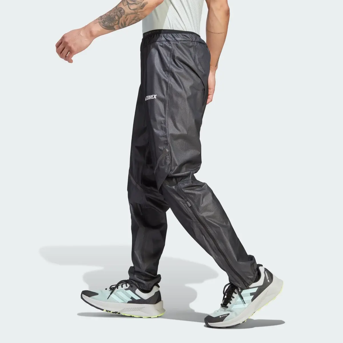 Adidas Pantalón impermeable Terrex Xperior Light 2.5-Layer. 2